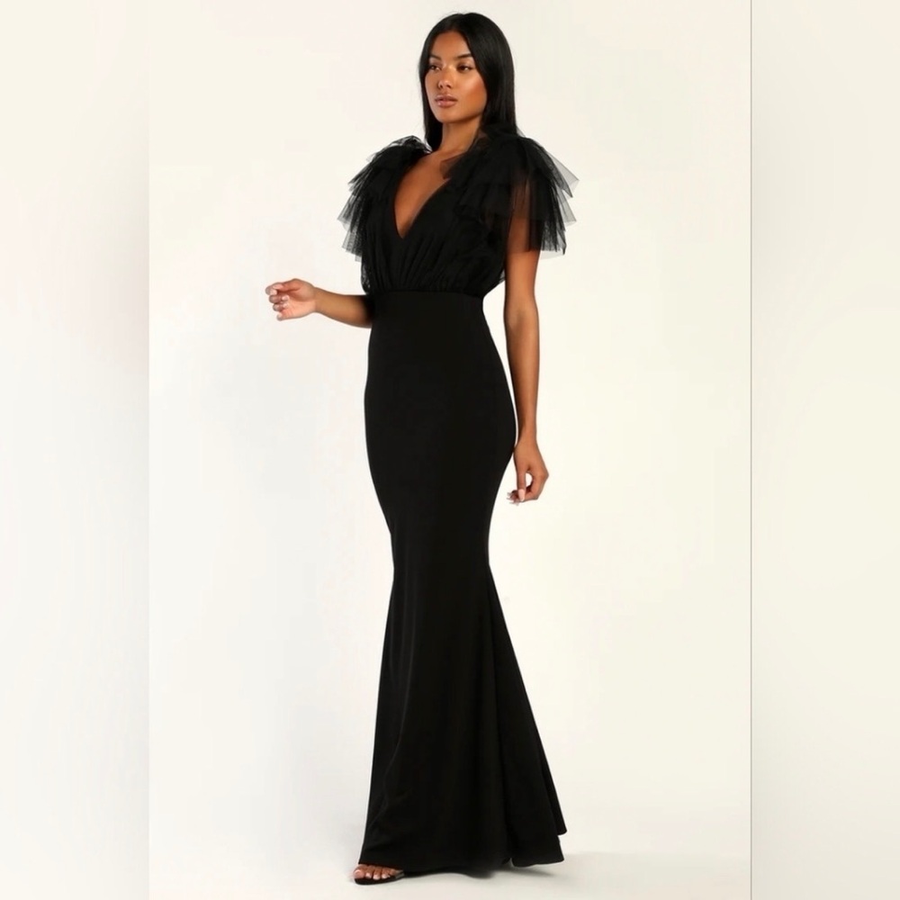 Lulu's Black Tulle-Shoulder V-Neck Mermaid Maxi Dress